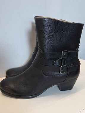 Naturalizer Black Leather Ankle Booties with Buckle Straps Size 8.5W